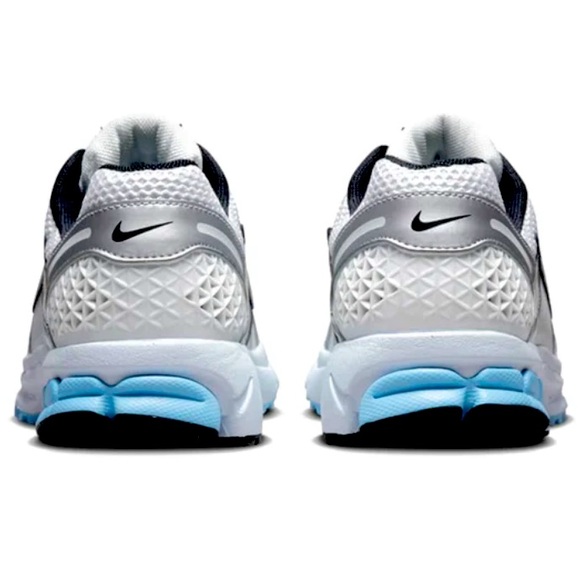 📎🩵 NIKE ZOOM VOMERO 5 METALLIC SILVER BLUE TINT 🩵📎